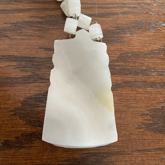 Vintage agate carved necklace - Picture 7 of 9